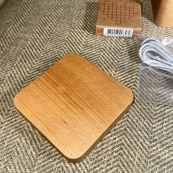 Lovebox BLACK & WHITE EDITION Wifi Message Machine - Picture 3 of 9